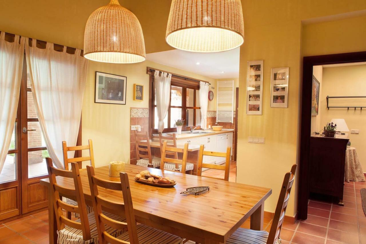 Pensjonat Casa Roble Almenara de Tormes Zewnętrze zdjęcie