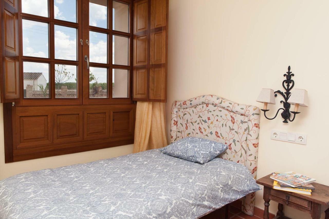 Pensjonat Casa Roble Almenara de Tormes Zewnętrze zdjęcie