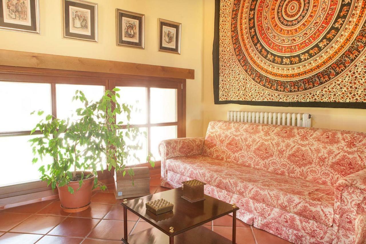 Pensjonat Casa Roble Almenara de Tormes Zewnętrze zdjęcie