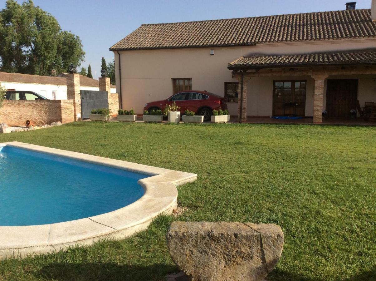 Pensjonat Casa Roble Almenara de Tormes Zewnętrze zdjęcie