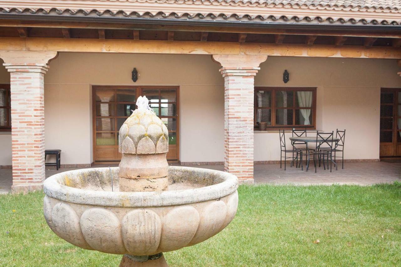 Pensjonat Casa Roble Almenara de Tormes Zewnętrze zdjęcie