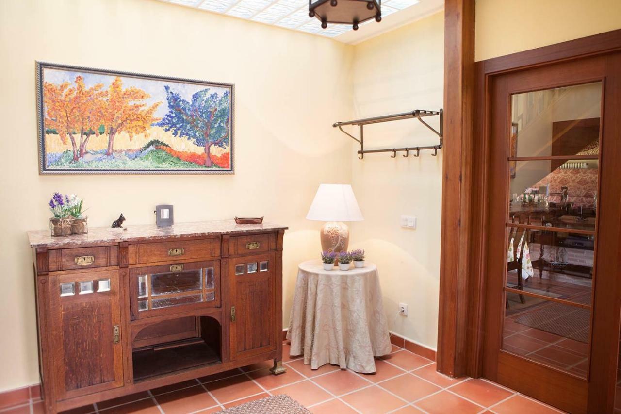 Pensjonat Casa Roble Almenara de Tormes Zewnętrze zdjęcie