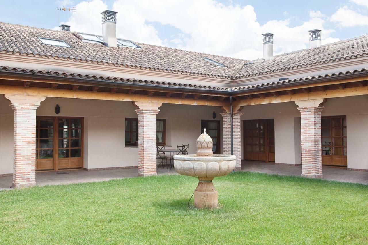 Pensjonat Casa Roble Almenara de Tormes Zewnętrze zdjęcie